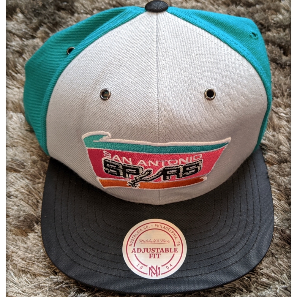 Mitchell & Ness San Antonio Spurs Retro Hat